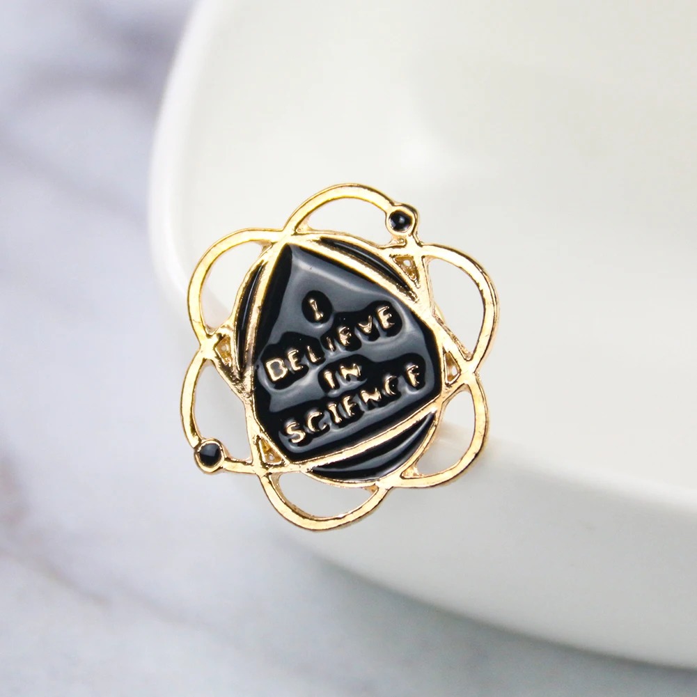 Science Themed Atom Brooch Hun - Science Hunter incelemesi ve fiyatı